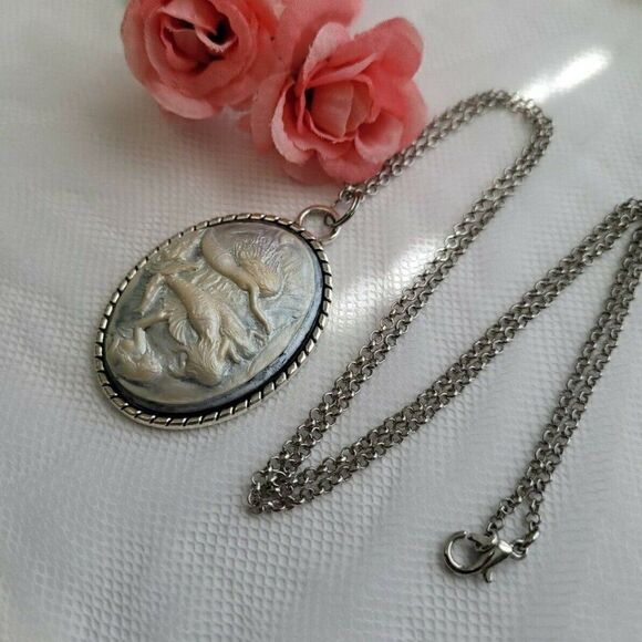 Beach wedding anniversary birthday Mermaid Siren Pearl Nautical Sea Necklace - Picture 4 of 4